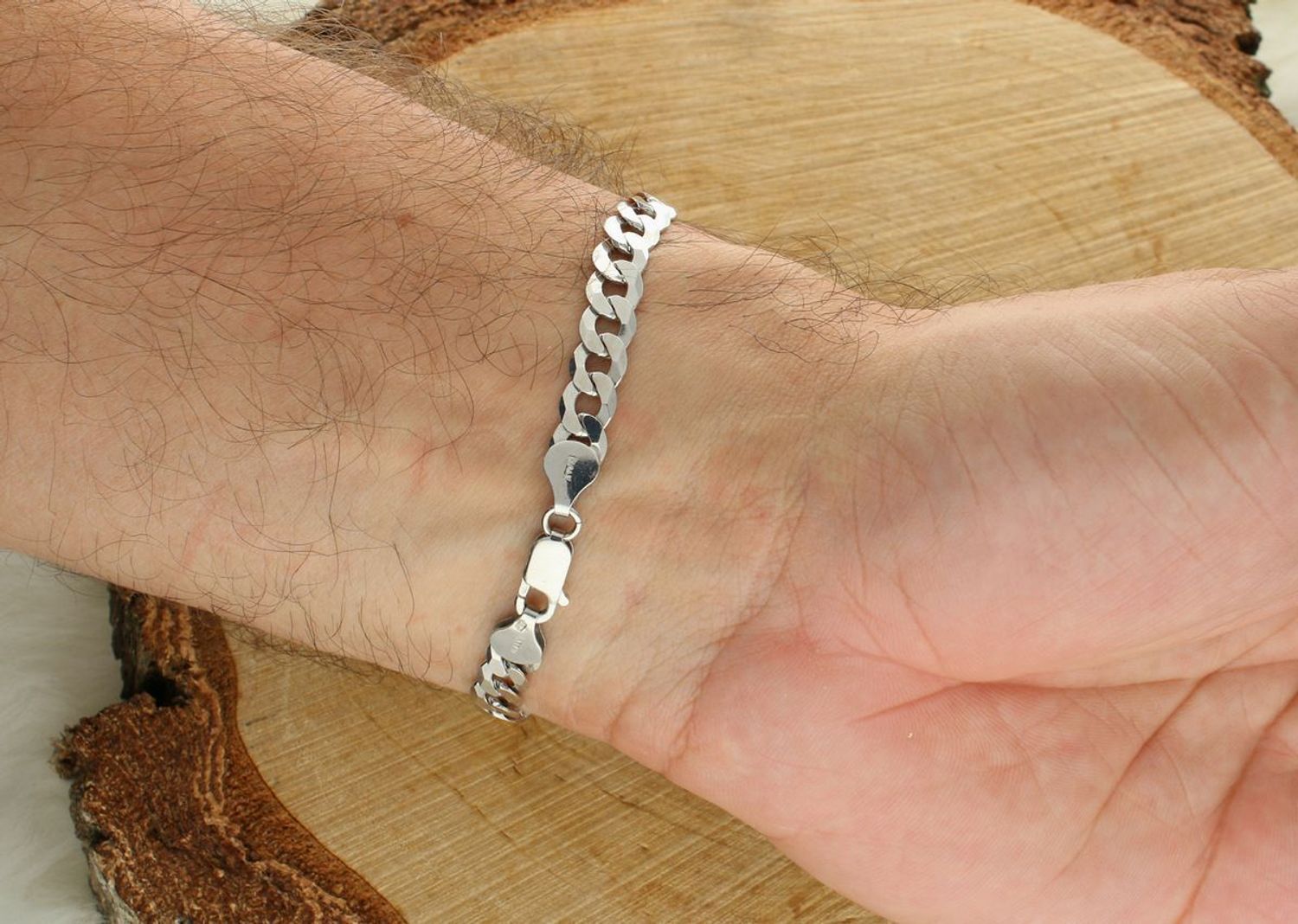 Bransoletka męska rodowana ze srebra 925, model pancerka DIA-BRA-759977R-180-925. Waga ok. 11,50 g. Klasyczny i trwały dodatek, idealny na prezent.1.jpg